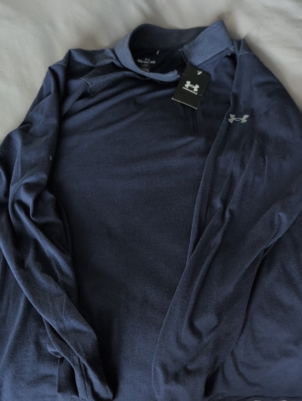 NWT! Under Armour Navy Blue Long Sleeve Performance Top